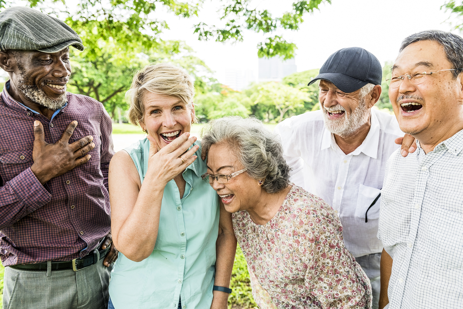 Meeting new friends is one of the benefits of independent living for seniors